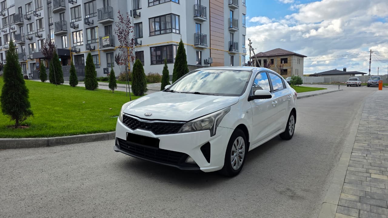 KIA RIO 4