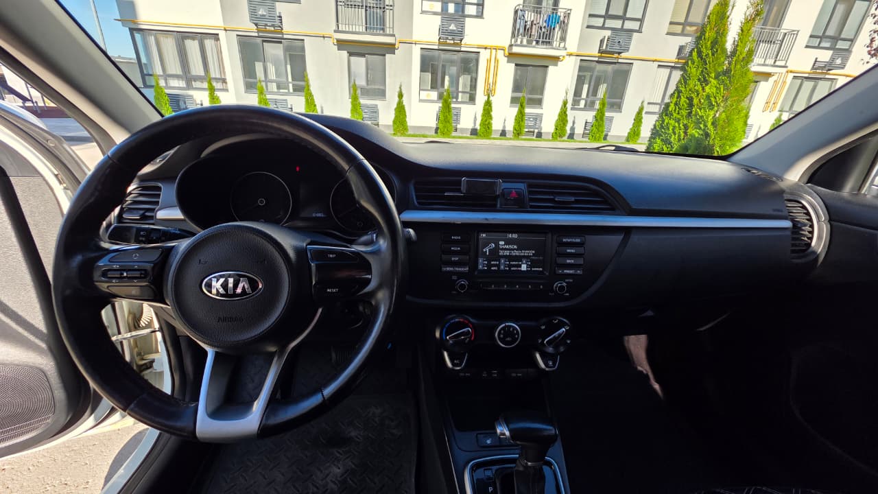 KIA RIO 4