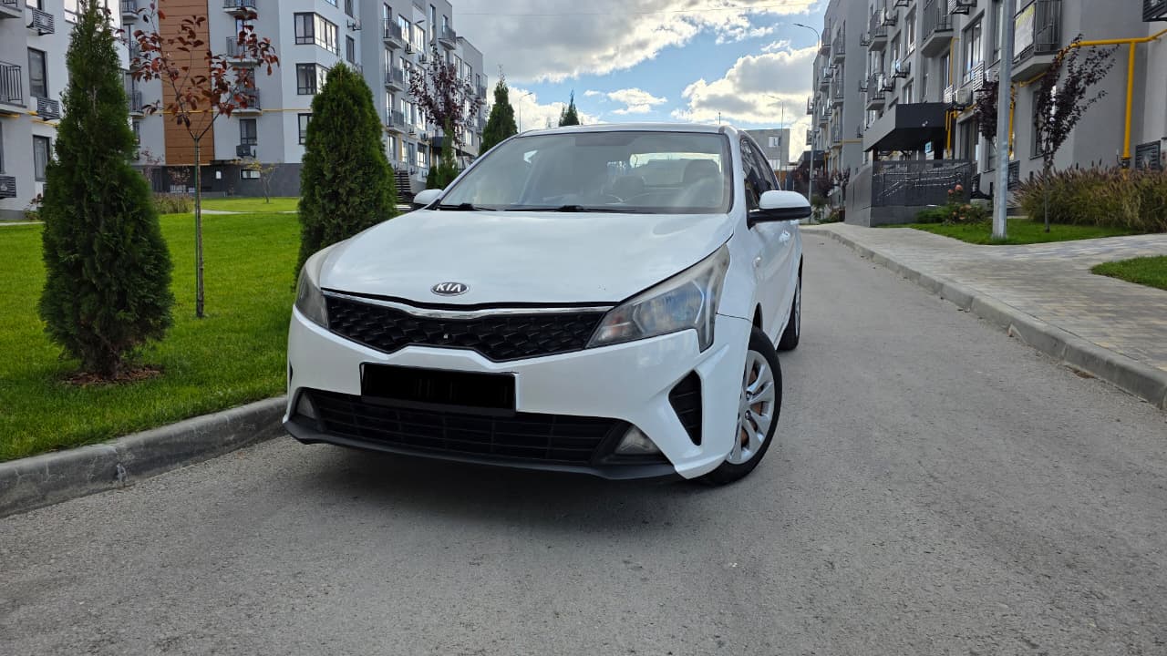 KIA RIO 4