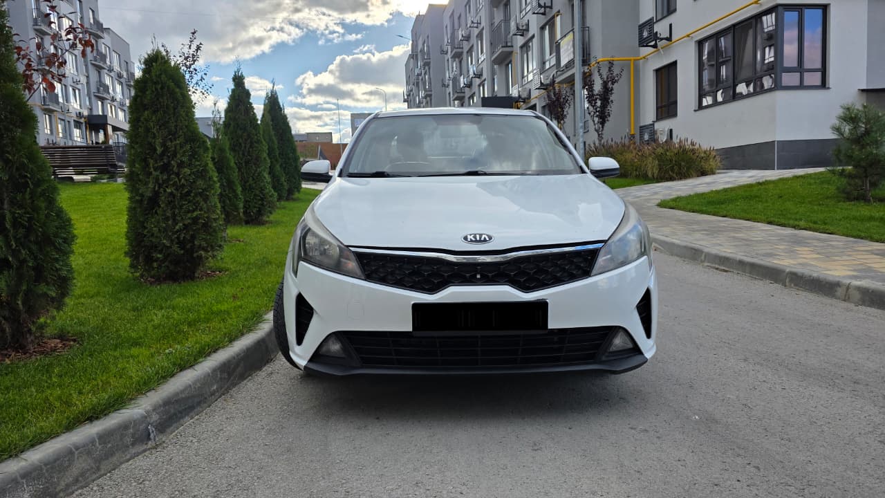 KIA RIO 4