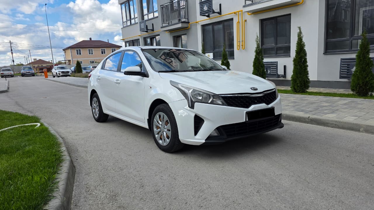 KIA RIO 4