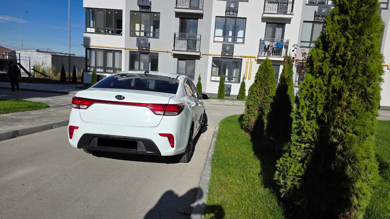 KIA RIO 4