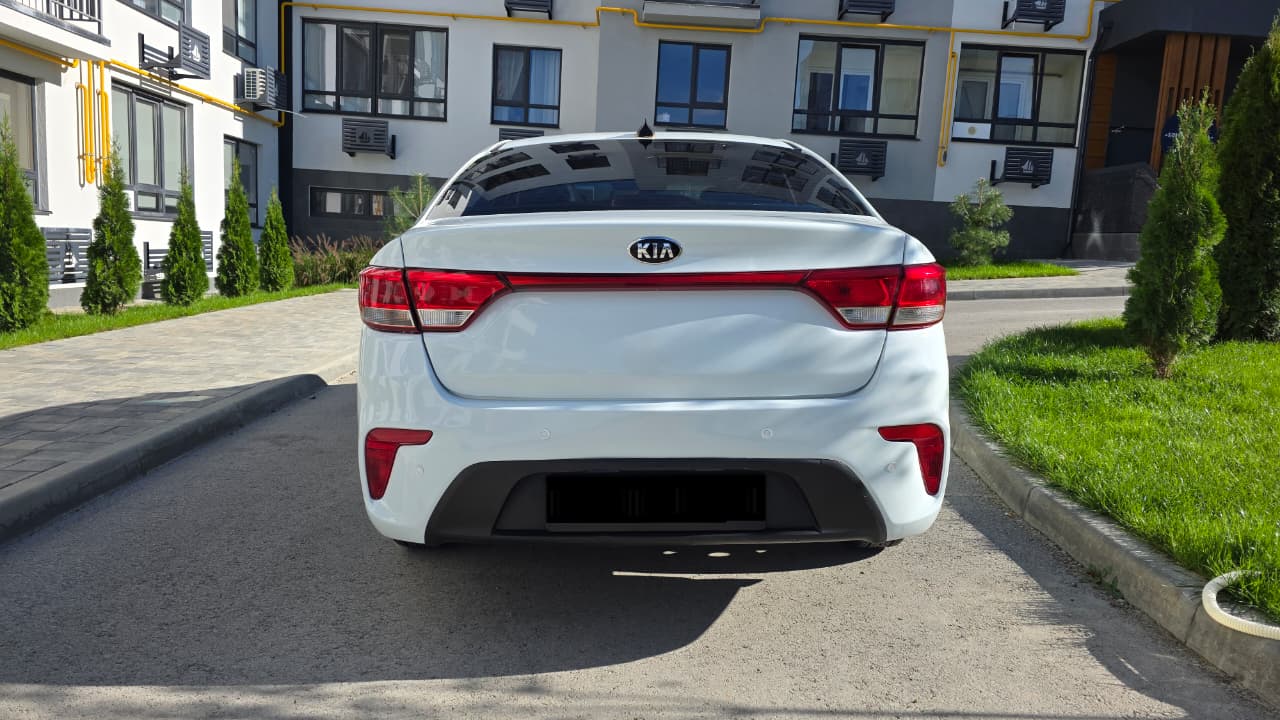 KIA RIO 4