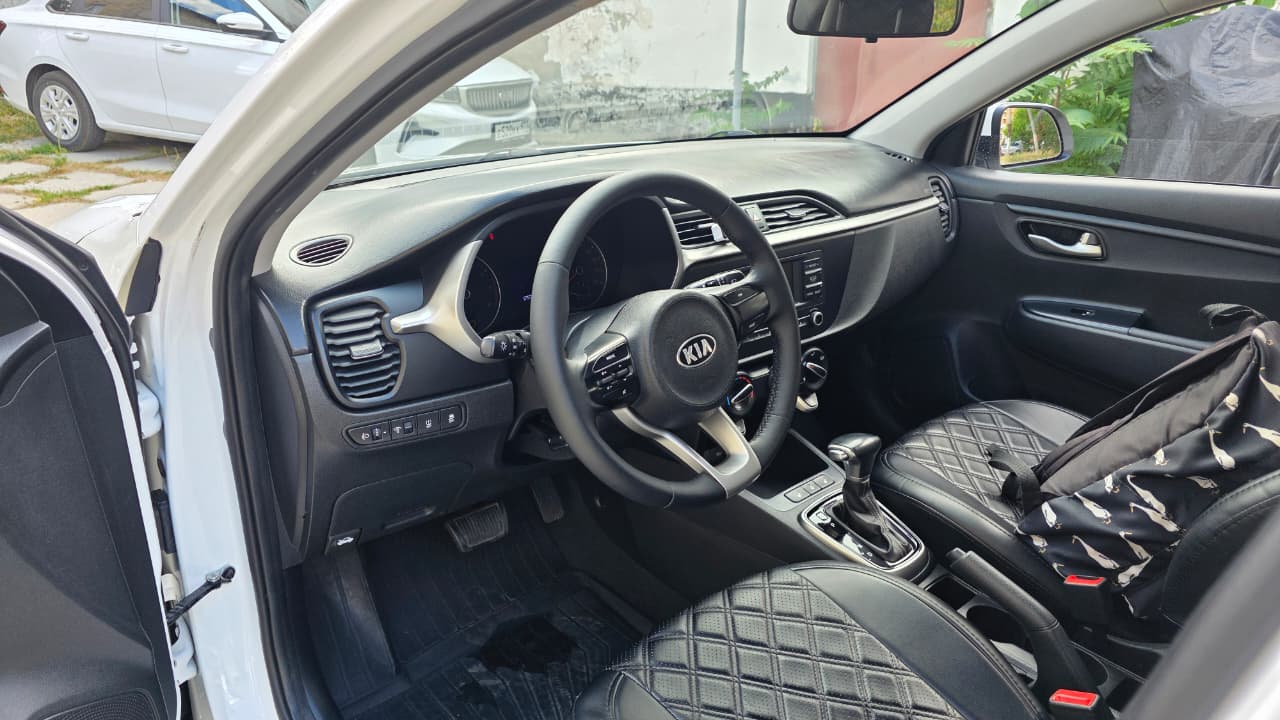 KIA RIO 4