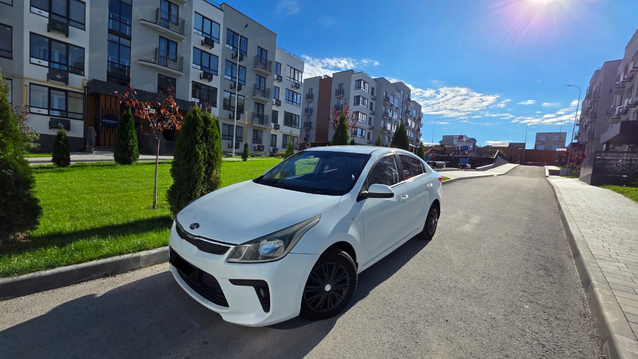 KIA RIO 4